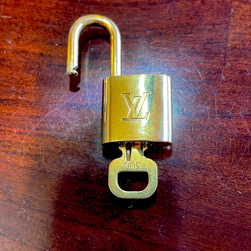 Louis Vuitton Goldtone Lock and Key RARE #300